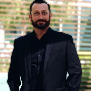 Steve G.