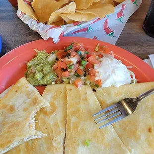 Chicken quesadilla.