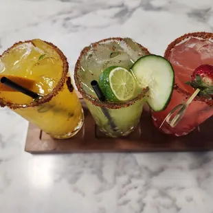 sushi, sashimi, sushi and sashimi, food