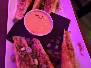 5216 Table & Tap