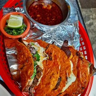 Queza taco de barbacoa