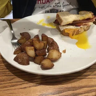 Egg Sandwich with Bacon , Ham , Beef Patty or Linguica with Bacon, red potatoes