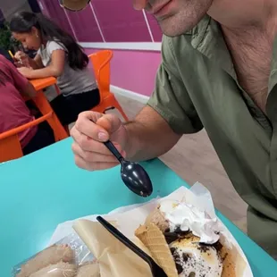 Taco sundae s'mores cheesecake