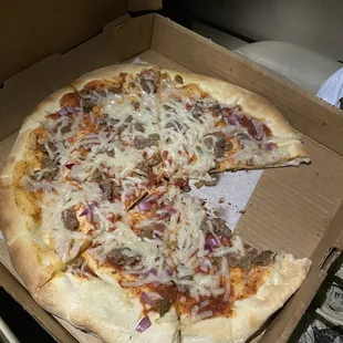 Bakari Meat Deluxe Pizza