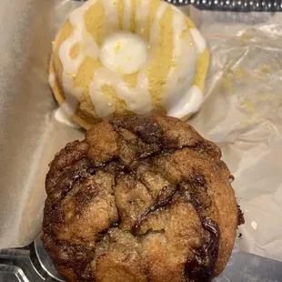 Lemon donut and Nutella muffin