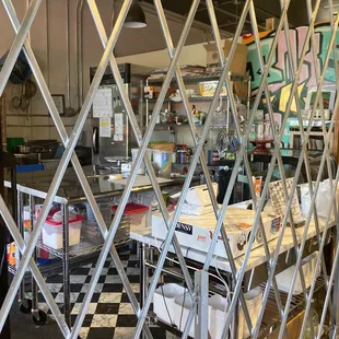 Closed although Yelp says they're supposed to be open