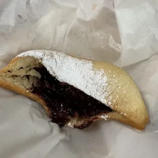 Organic Seasonal jam with Powdered Sugar in a Bake - Vegan