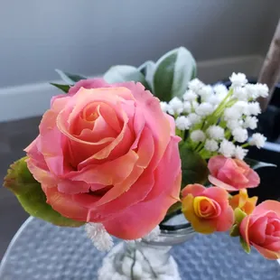 The rose and the leaf for the rose are edible and made from bean paste