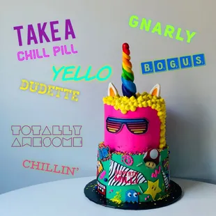 80&apos;s unicorn cake