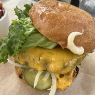 CLASSIC BURGER