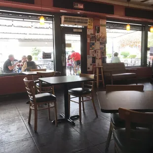 The restaurant that's clean and cute!!