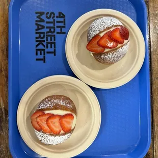 Strawberry Milky Bun