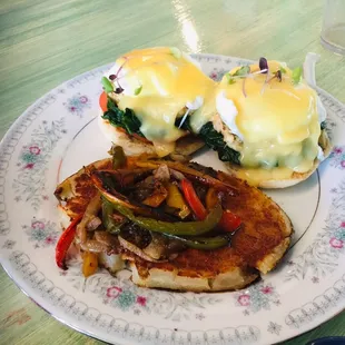 Crab Cakes Benny with smashed Browns