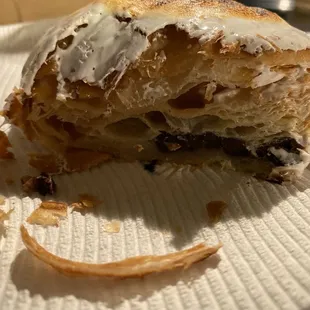 S&apos;mores croissant (buttery/flaky yumminess)