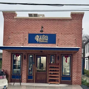the entrance to the restaurant