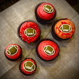 red velvet cupcakes for a Hogs football tailgate