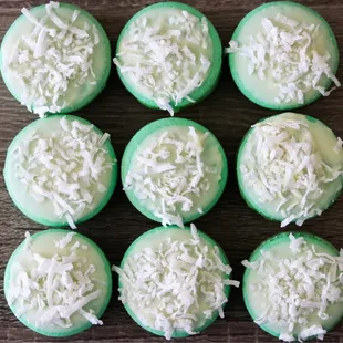 Pandan Coconut Macarons