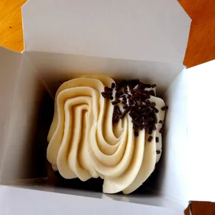 Box cake. For the non cupcake lovers.