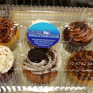 2'1'19 Yellow w Chocolate Icing, Cookies and Creme, Sweet Potato Chocolate, Sweet Potatoe Red Velvet and Plain Sweet Potatoe !! # Winning