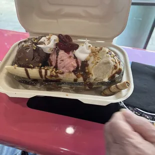 Baked AF banana split!!!