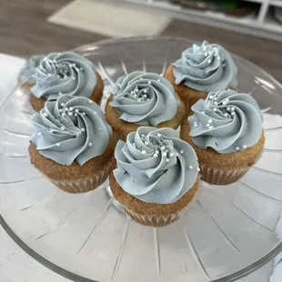 cupcakes, food, dessert