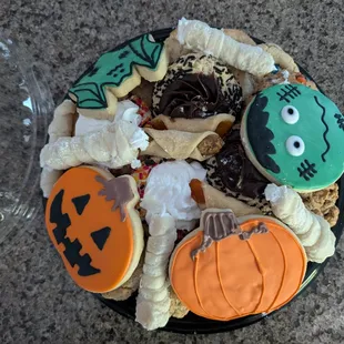 delicious Halloween cookies!