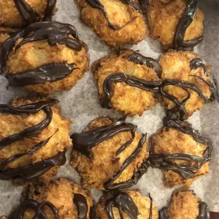 Coconut macaroons