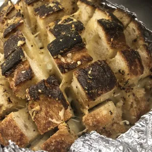 Herb and cheese hedgehog bread
