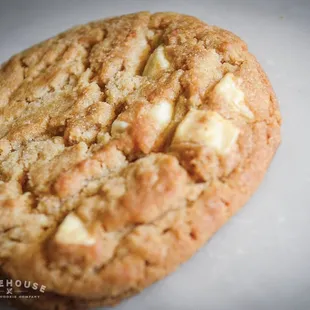 Bakehouse Bread &amp; Cookie Co.White Chocolate Peanut Butter Cookie