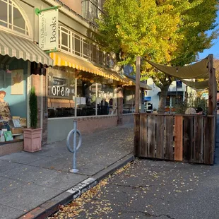 Side parklet and East windows at Baker and Commons