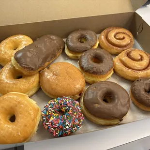 donuts, food, dough desserts