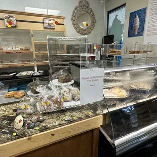 Slim Pickens on a Saturday at about 1pm. Very popular!