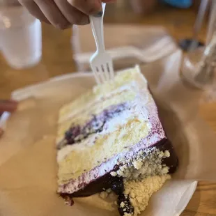 Blueberry crunch cake!