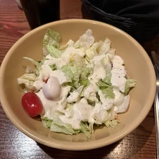 house salad with ranch dressing