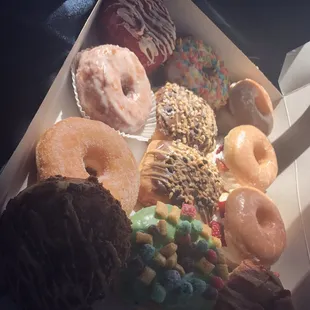 food, donuts, dough desserts