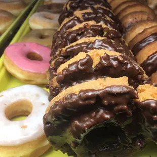 food, donuts, dough desserts