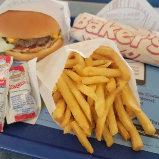 Burger Combo ("Mama baker") and bean and cheese burrito, just as I remember.