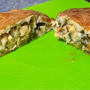 Spinach Alfredo w Grilled Chicken chunks &amp; Mozzarella Calzone. It was so much tastier than it looks !