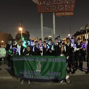 Bakersfield Christmas Parade 2017 - Highland Scots Pipes &amp; Drums #Bagpiper #HHSscots #PlaidUp #Scotsmen #KernCountyPipeBand