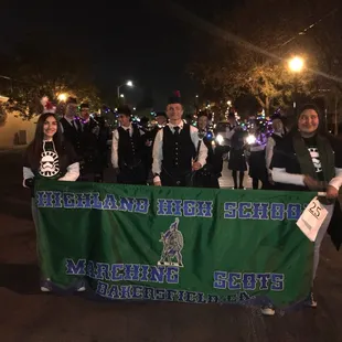 Bakersfield Christmas Parade 2017 - Highland Scots Pipes &amp; Drums #Bagpiper #PrideinthePLAID #Scotsmen #KernCountyPipeBand