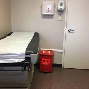 Very clean and tidy.