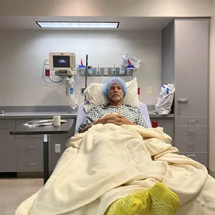 I was a bit too long for the bed, but at 6&apos;4&quot; I don&apos;t blame them for that.