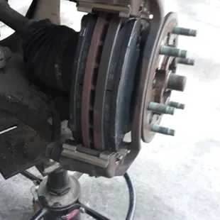 05 Colorado brakes and Rotors replacement