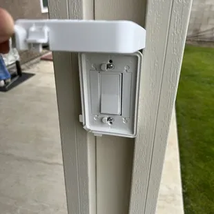 Covered electrical switch for the fans so water will not affect it.