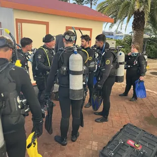 Student briefing for the dive
