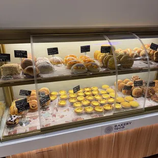 donuts, interior