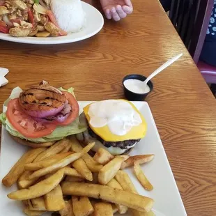 6/4/22 I did not rat the buns, the meat and vegetables were enough.