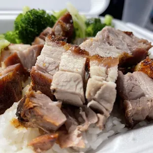 Roast pork was delicious. But the credit really goes to the lightly flavored broccoli. 5 out of 5. Grateful to have this in Fresno.