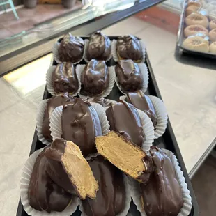 Peanut Butter Eclair