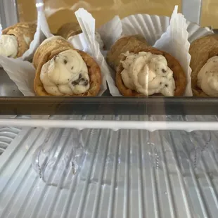Italian Cannoli